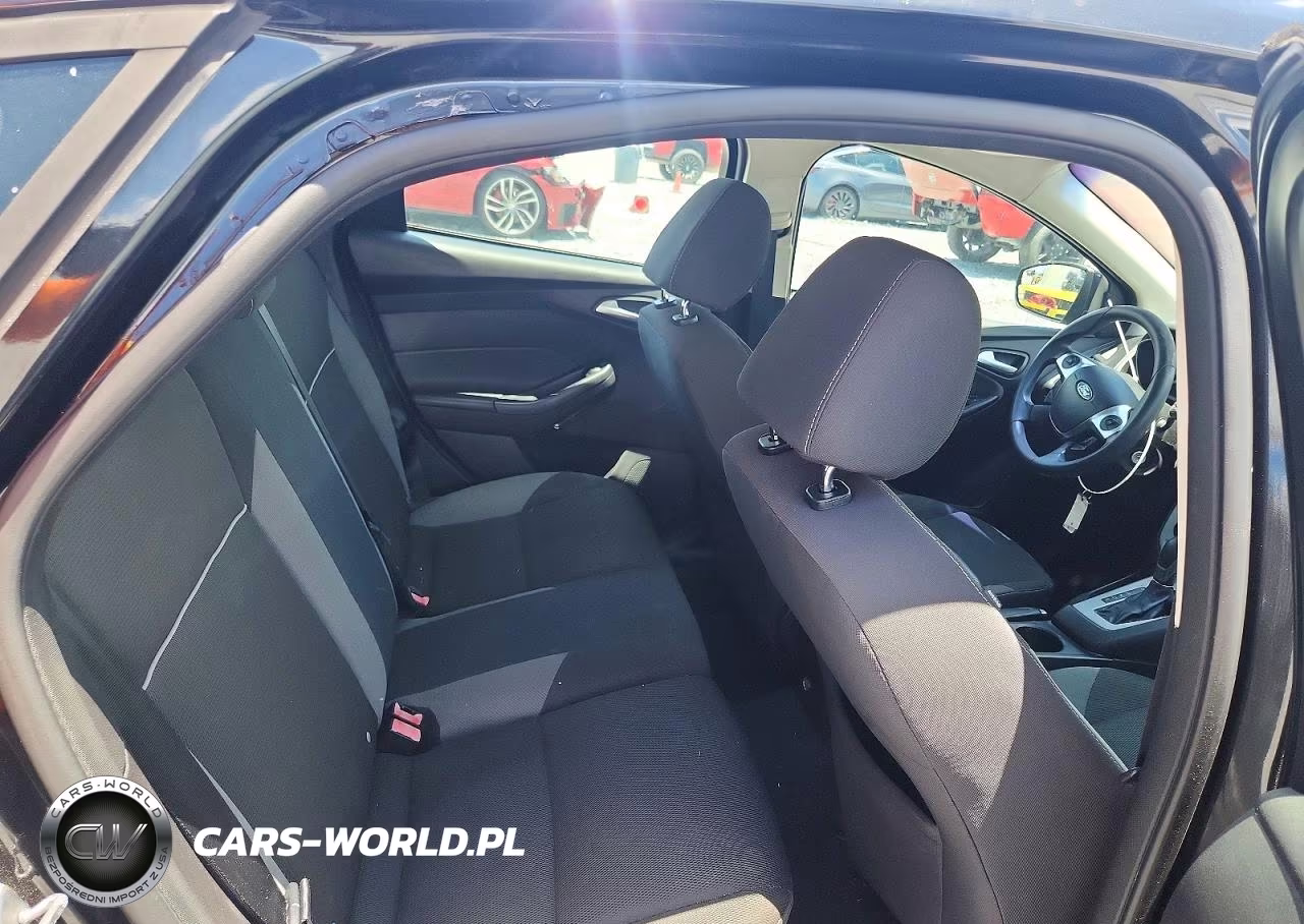 2013 Ford Focus Se VIN:1FADP3K22DL265445 - 10