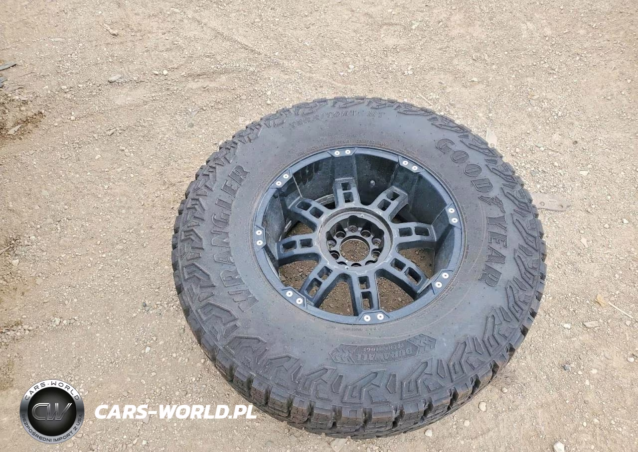 2017 Jeep Wrangler Unlimited Sahara VIN:1C4BJWEGXHL725677 - 12