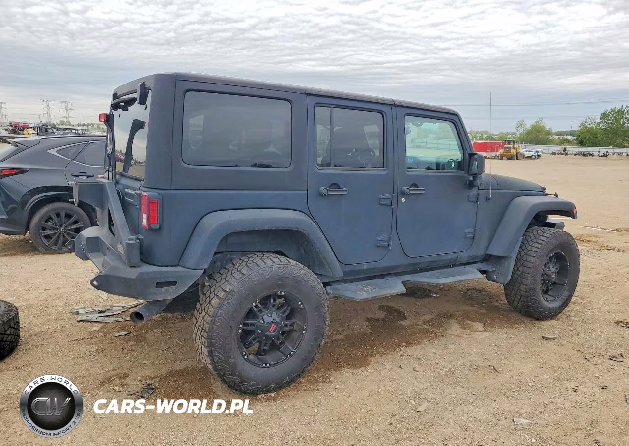 2017 Jeep Wrangler Unlimited Sahara VIN:1C4BJWEGXHL725677 - 3