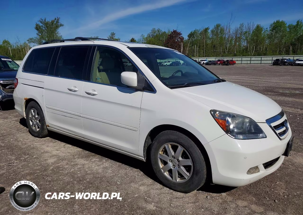 2005 Honda Odyssey Touring VIN:5FNRL38885B002033 - 4