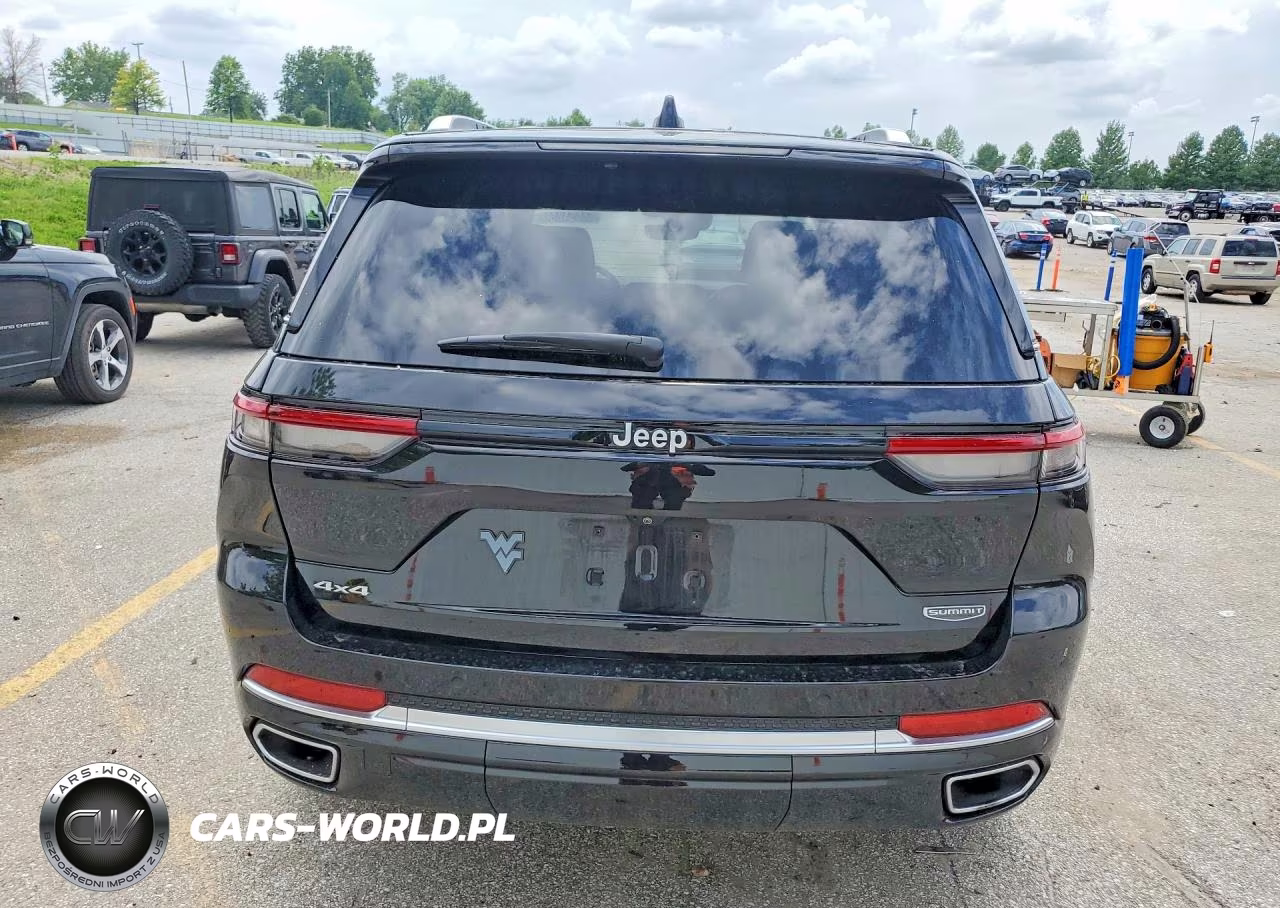 2023 Jeep Grand Cherokee Summit VIN:1C4RJHEG4PC563229 - 6