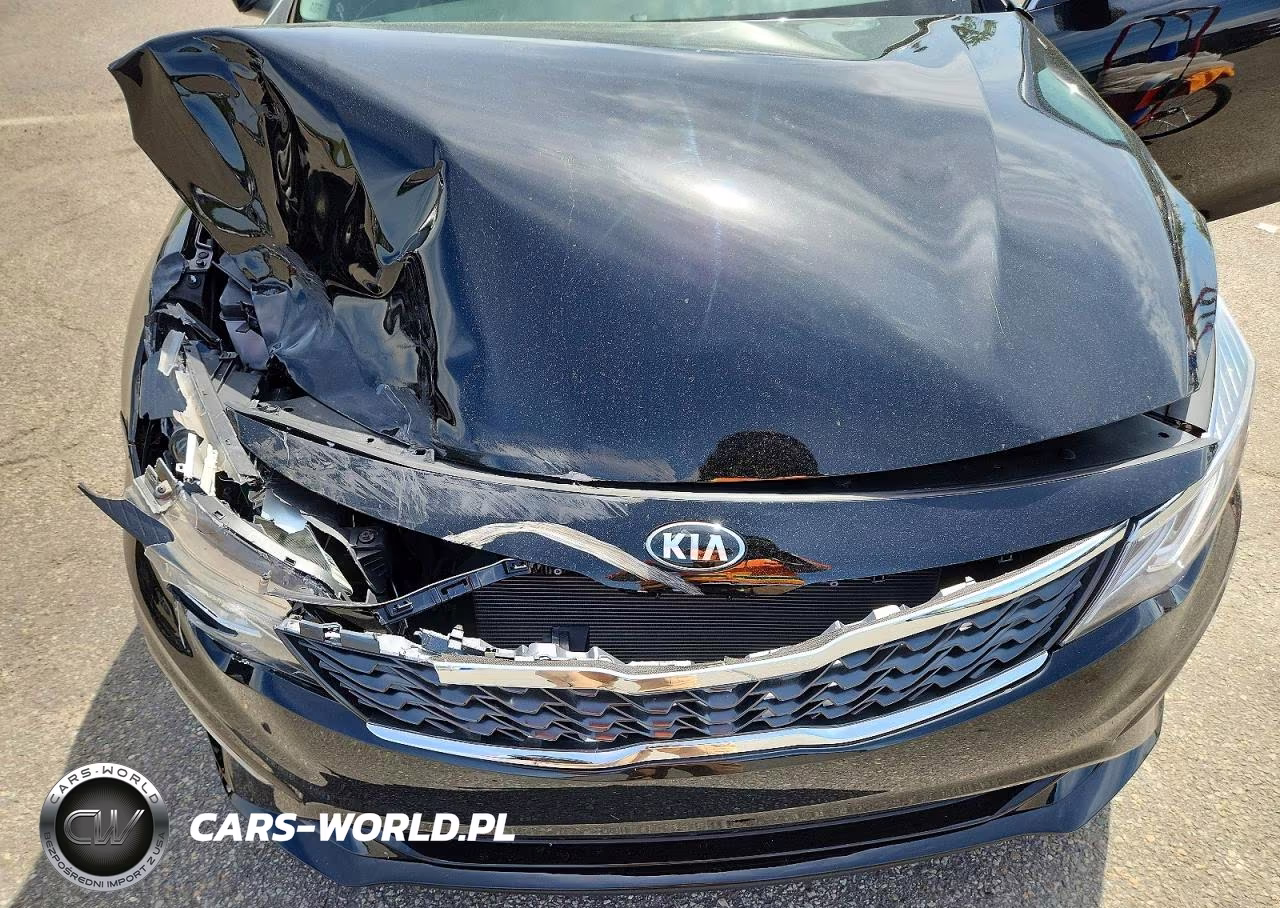 2020 Kia Optima S VIN:5XXGT4L36LG394707 - 11