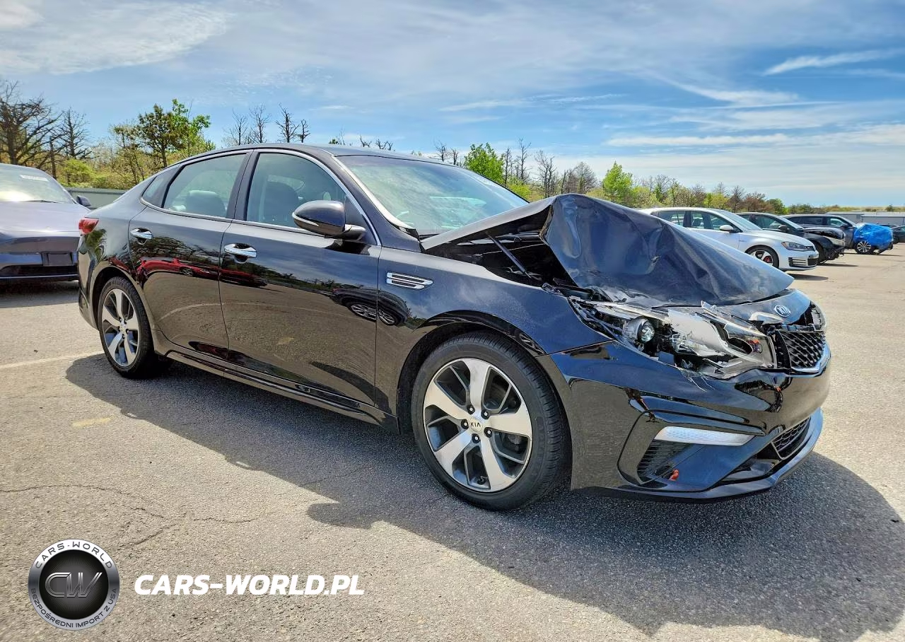 2020 Kia Optima S VIN:5XXGT4L36LG394707 - 4