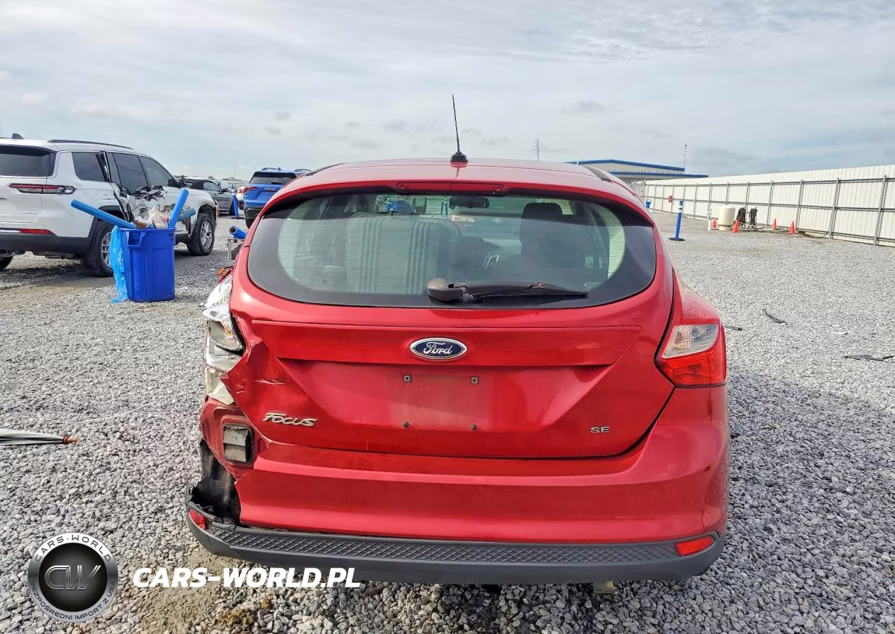 2012 Ford Focus Se VIN:1FAHP3K24CL371380 - 6