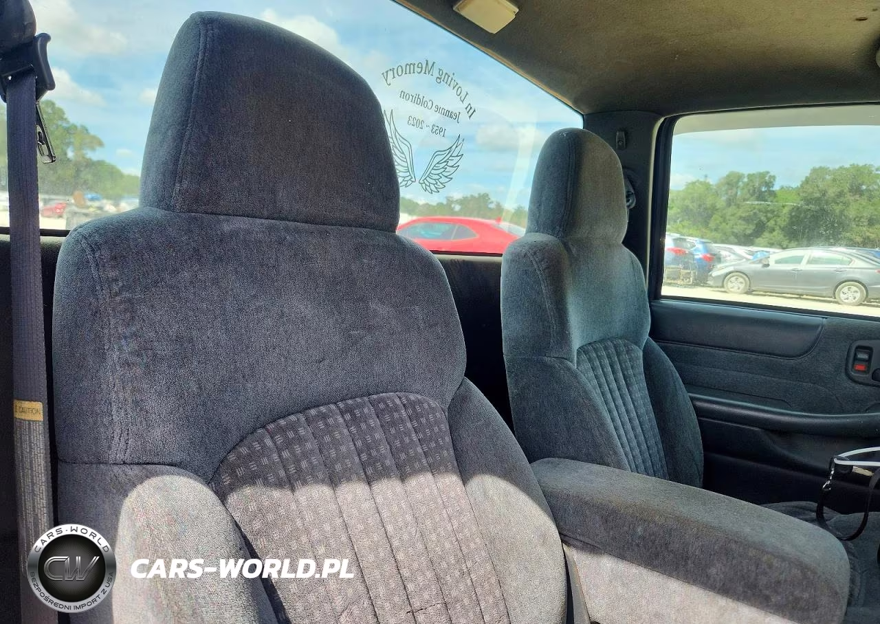 1999 Chevrolet S10 Pickup VIN:1GCCS1446XK107448 - 10