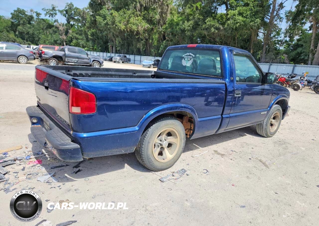 1999 Chevrolet S10 Pickup VIN:1GCCS1446XK107448 - 3
