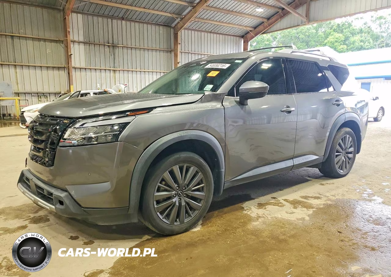 2022 Nissan Pathfinder Sl