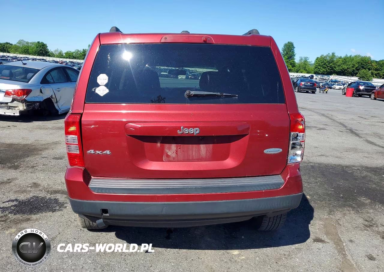 2017 Jeep Patriot Latitude VIN:1C4NJRFB3HD174875 - 6