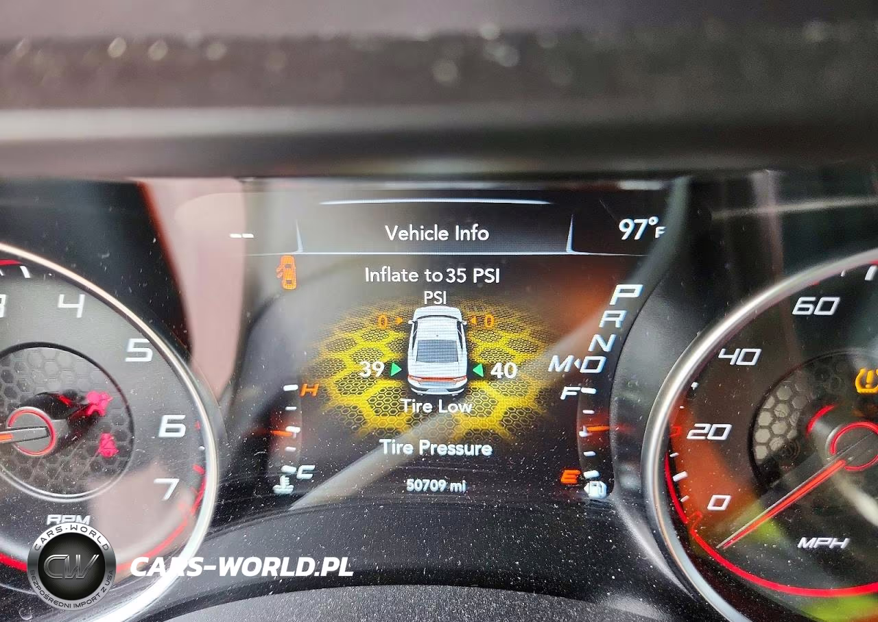 2020 Dodge Charger Sxt VIN:2C3CDXBG8LH100579 - 9