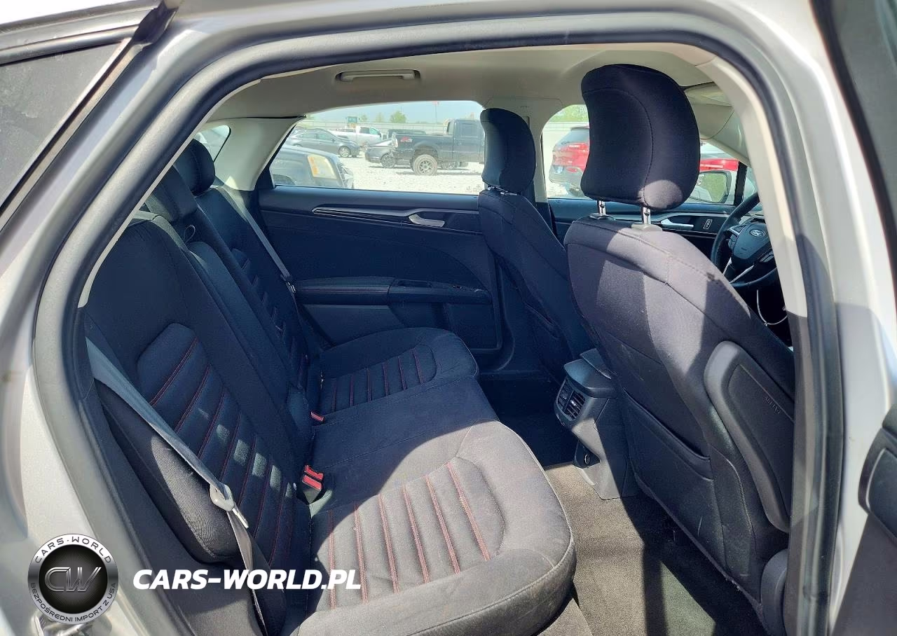 2015 Ford Fusion Se VIN:3FA6P0H79FR167852 - 10
