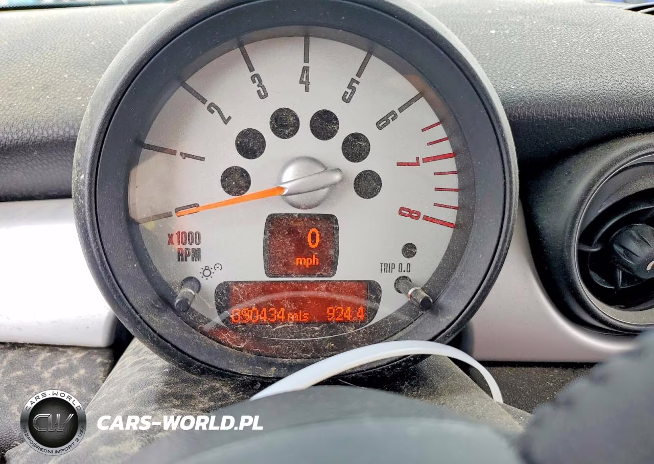 2012 Mini Cooper VIN:WMWSU3C5XCT258001 - 9