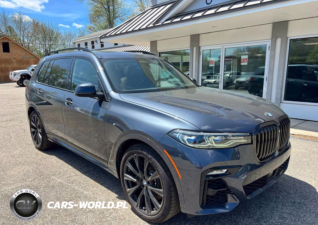 2022 BMW X7 M50I