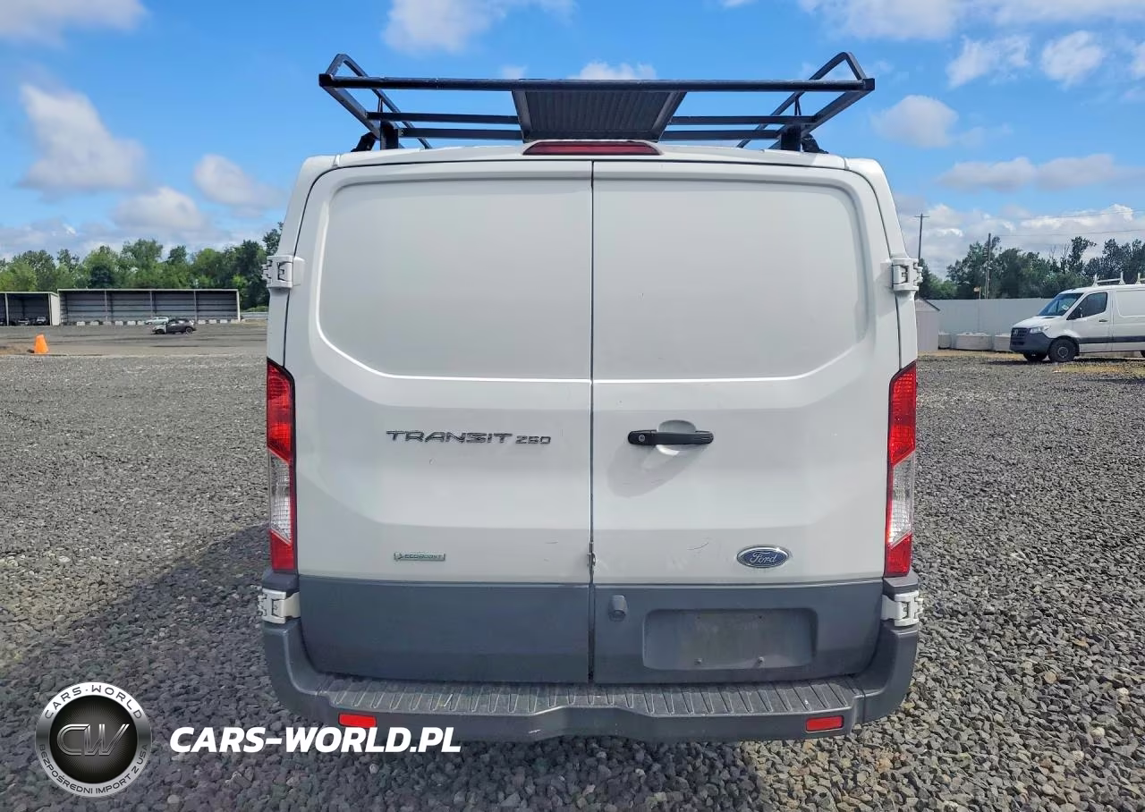 2018 Ford Transit VIN:1FTYR1YG9JKA96345 - 6