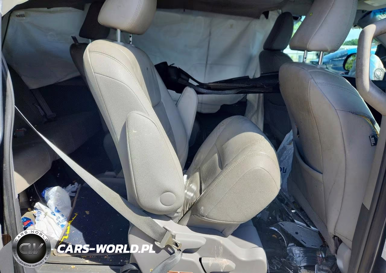 2017 Toyota Sienna Xle 8-Passenger VIN:5TDYZ3DC7HS852322 - 11