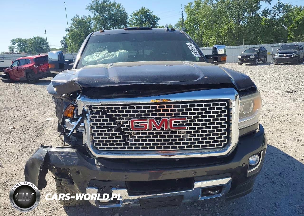 2015 GMC Sierra K2500 Denali VIN:1GT120E84FF555195 - 5