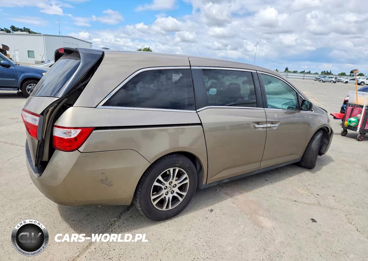 2013 Honda Odyssey Exl VIN:5FNRL5H66DB015694 - 3