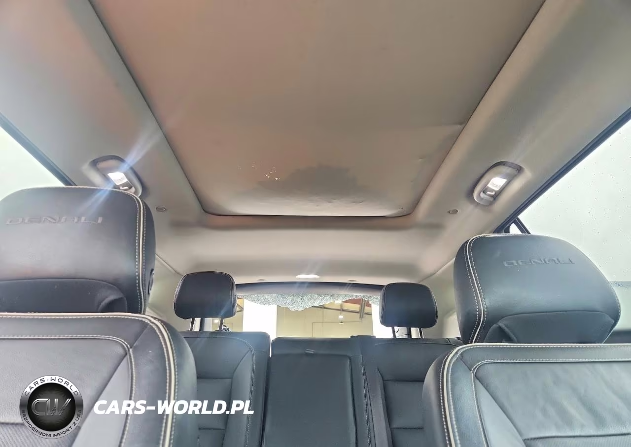 2020 GMC Terrain Denali VIN:3GKALSEX2LL139104 - 10
