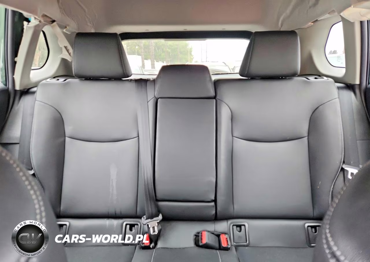 2025 Toyota Corolla Cross Xle VIN:7MUDAAAG0SV142158 - 10
