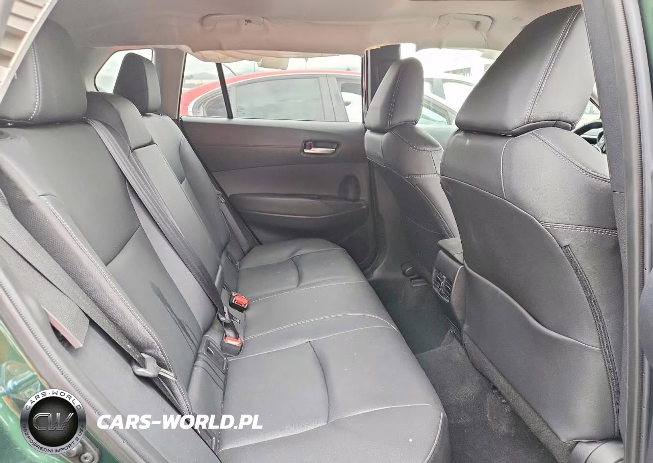 2025 Toyota Corolla Cross Xle VIN:7MUDAAAG0SV142158 - 11