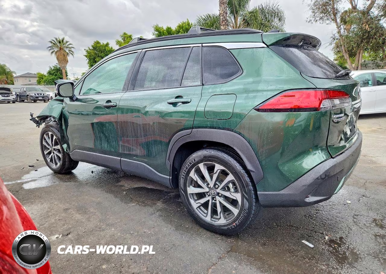2025 Toyota Corolla Cross Xle VIN:7MUDAAAG0SV142158 - 2