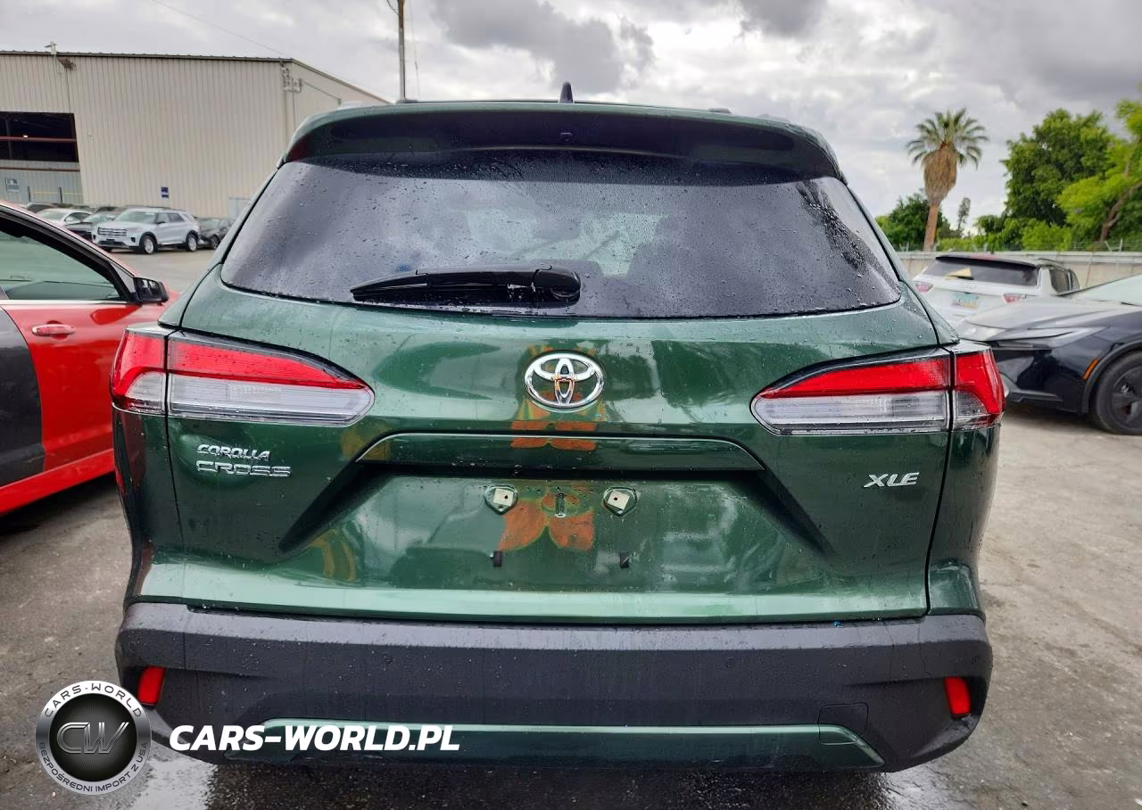 2025 Toyota Corolla Cross Xle VIN:7MUDAAAG0SV142158 - 6
