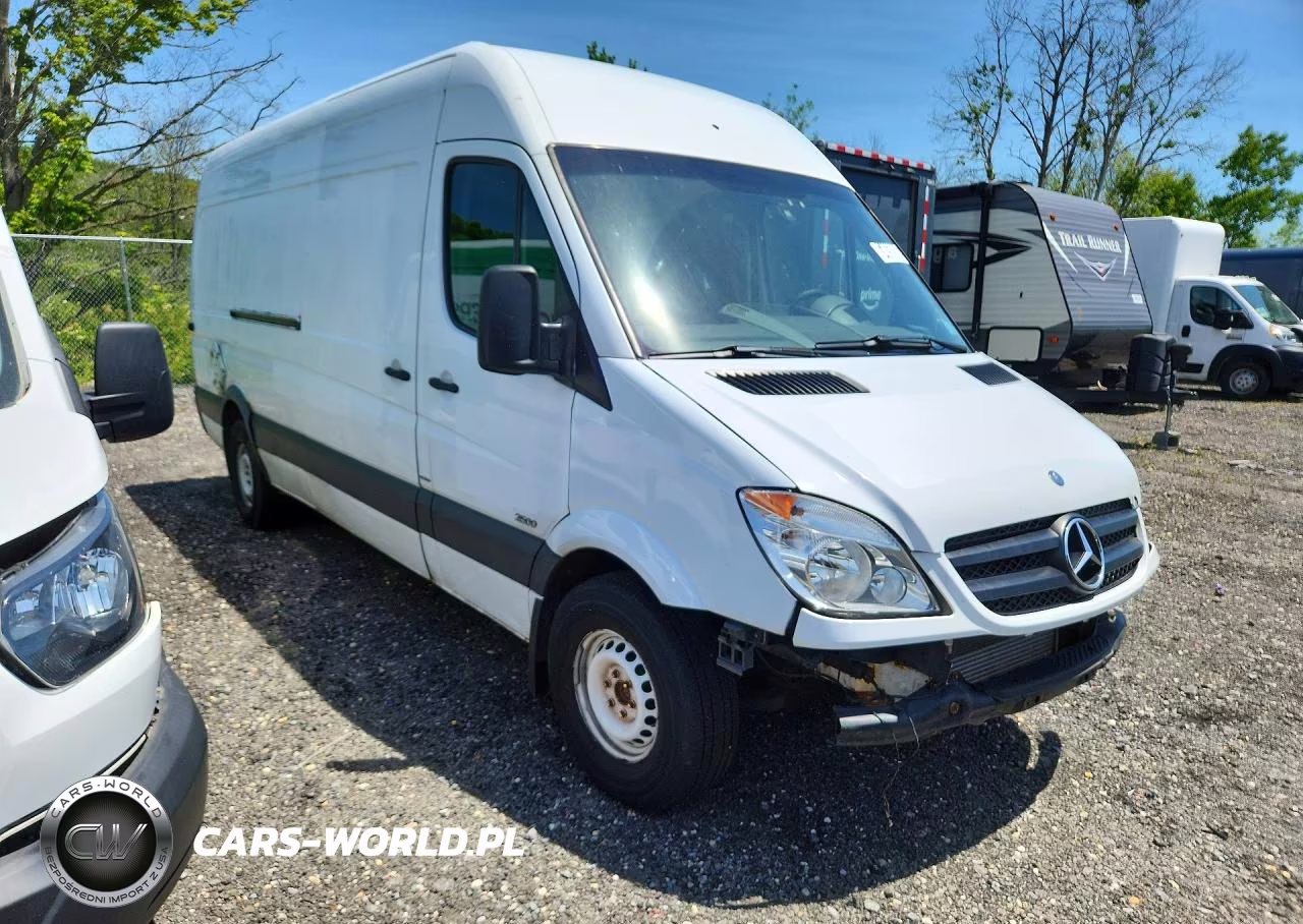 2012 Mercedes Benz Sprinter 2500 Delivery Van VIN:WD3PE8CB3C5707235 - 4