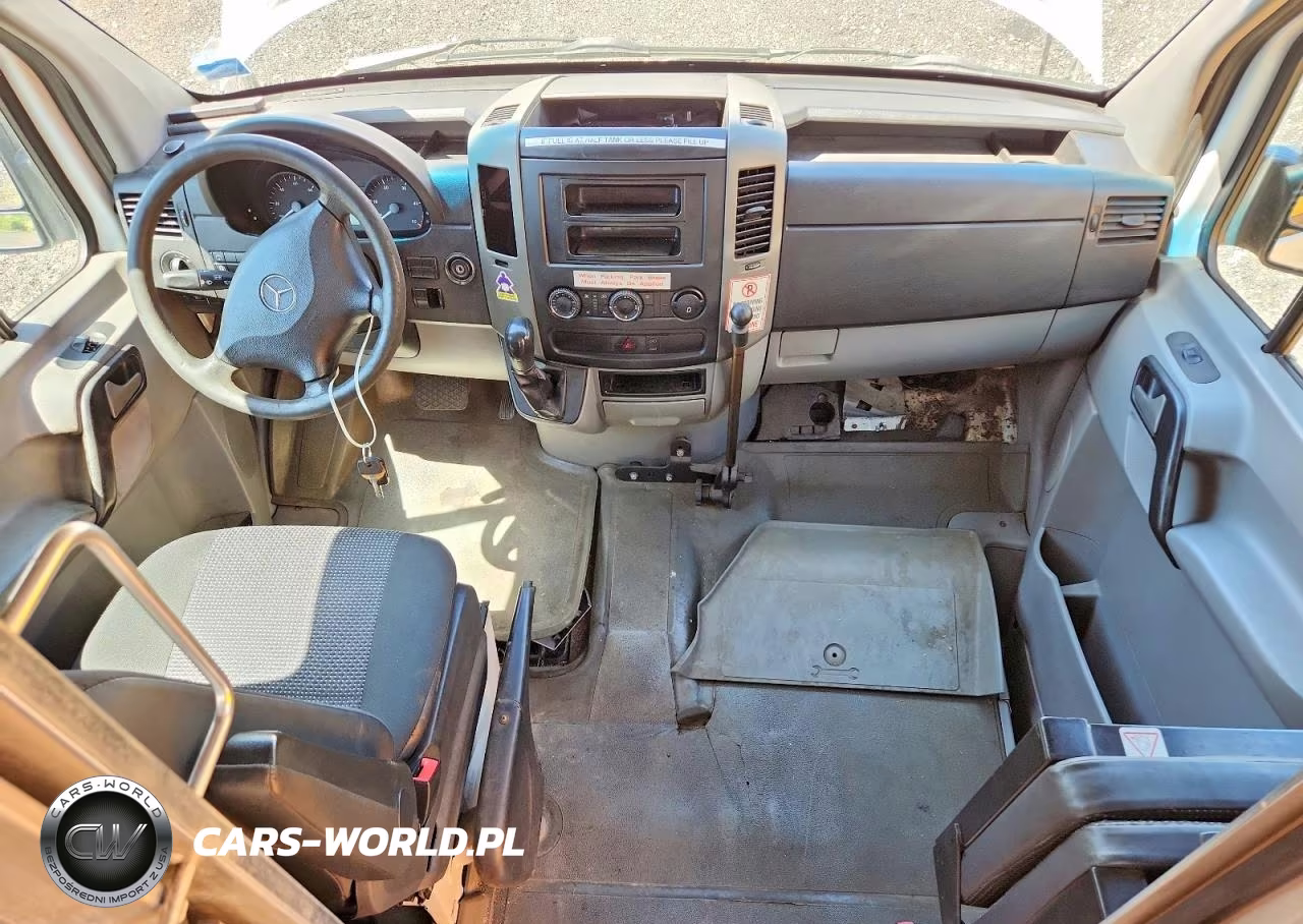 2012 Mercedes Benz Sprinter 2500 Delivery Van VIN:WD3PE8CB3C5707235 - 8