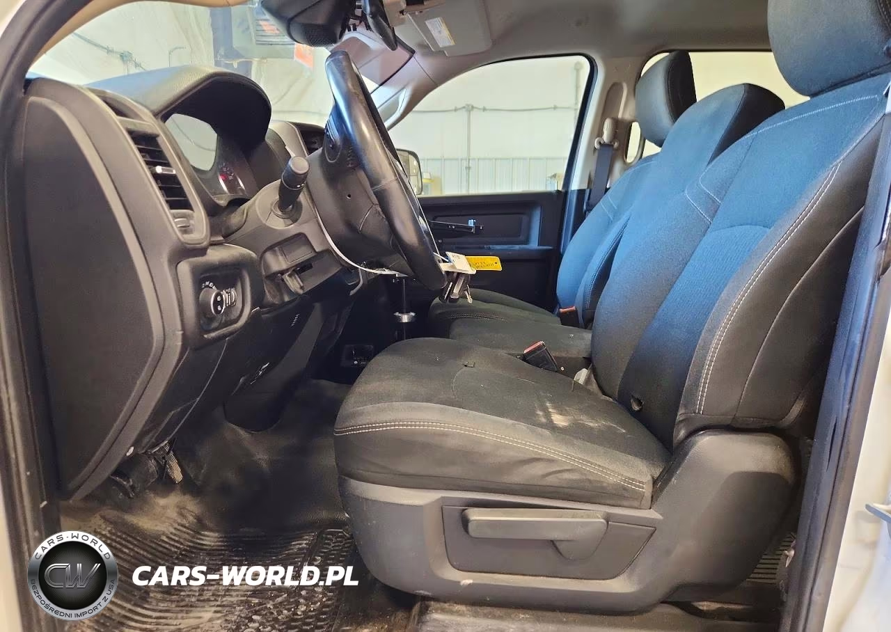 2019 Ram 2500 Tradesman VIN:3C6UR5HJ1KG565820 - 7