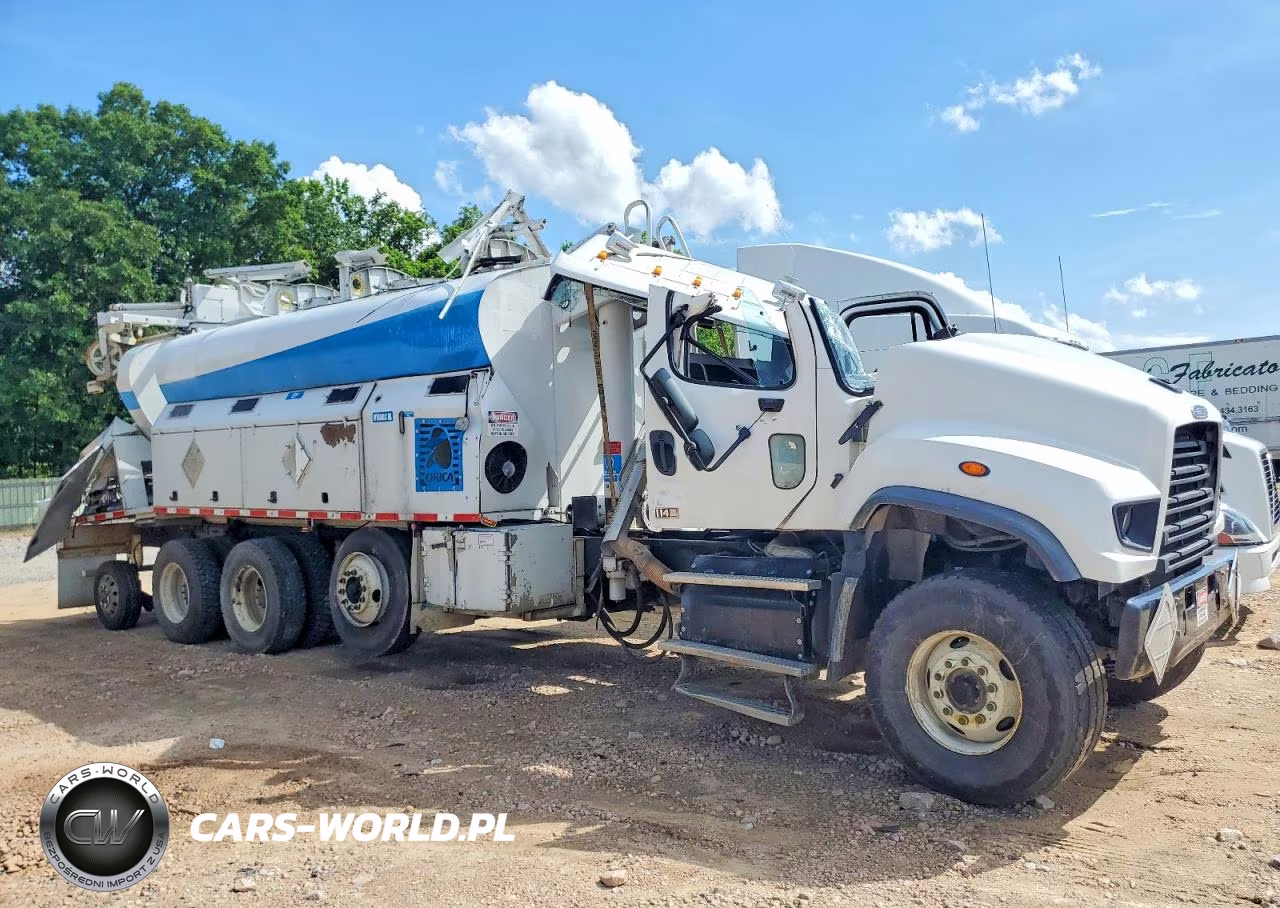 2019 Freightliner 114Sd