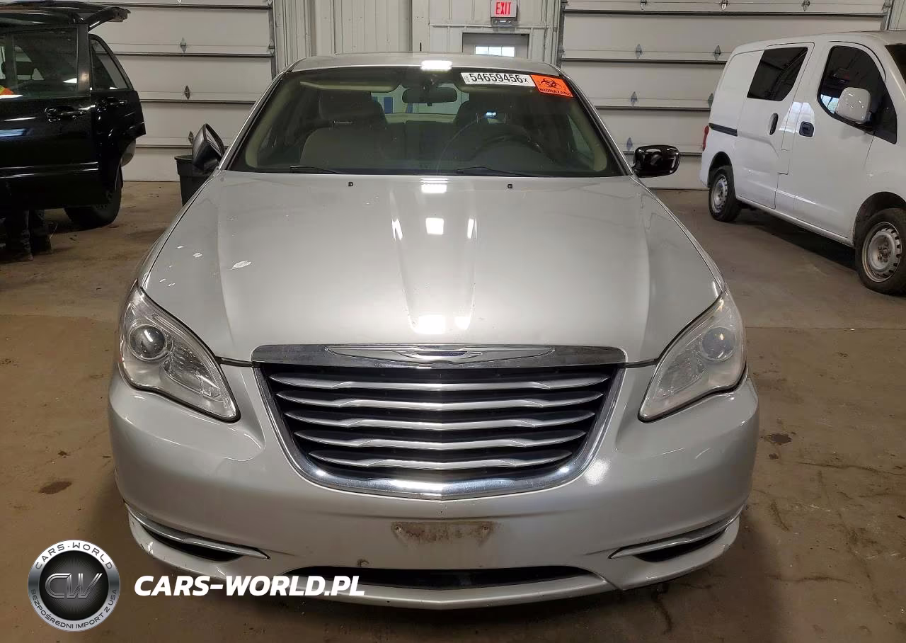 2011 Chrysler 200 Touring VIN:1C3BC1FGXBN539262 - 5