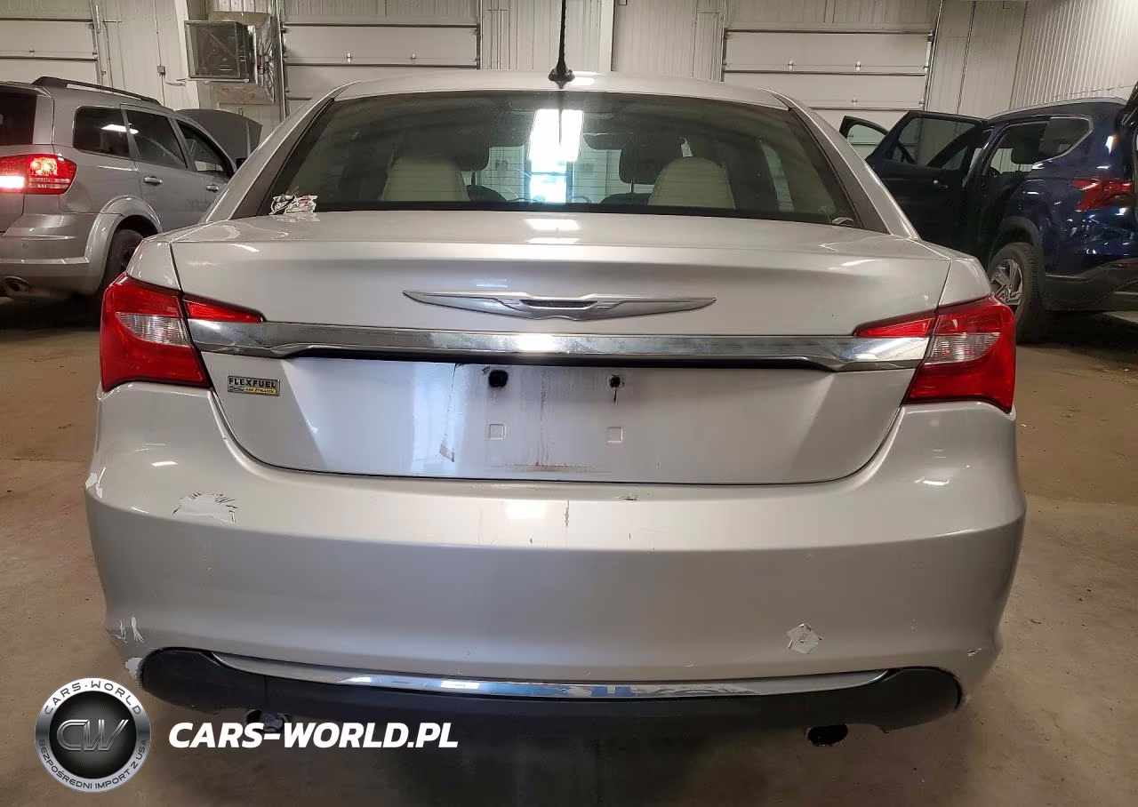 2011 Chrysler 200 Touring VIN:1C3BC1FGXBN539262 - 6