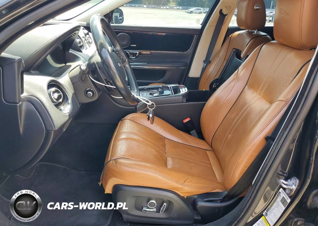 2016 Jaguar Xj VIN:SAJWJ1CD7G8W00474 - 7