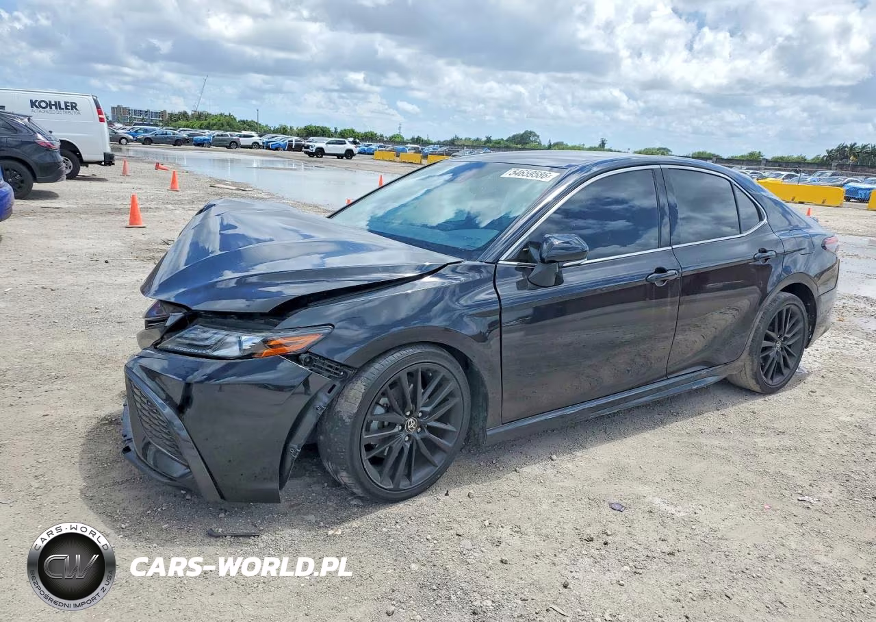 2022 Toyota Camry Xse – zdjęcie 1 z 13