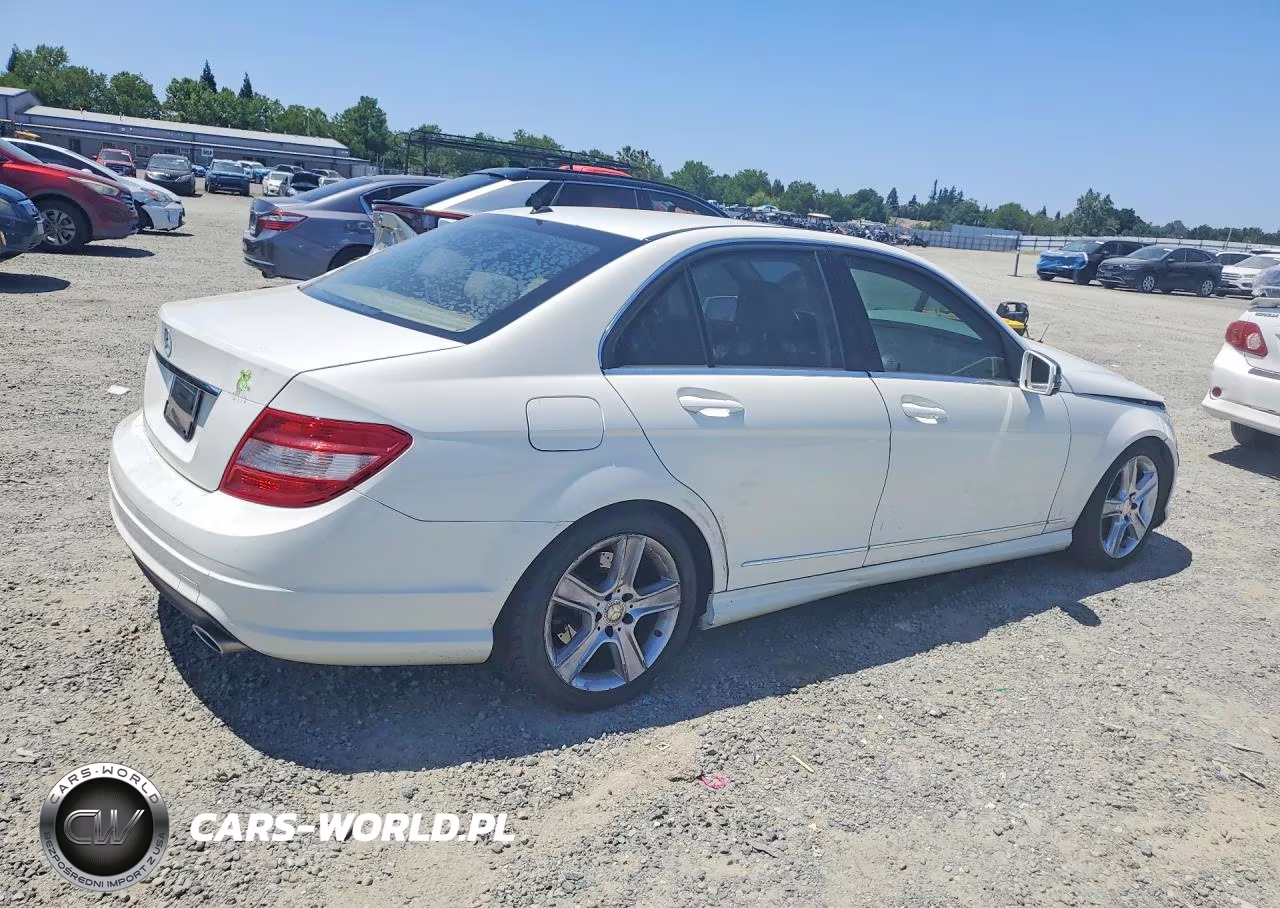 2011 Mercedes-Benz C 300 VIN:WDDGF5EB3BR170541 - 3