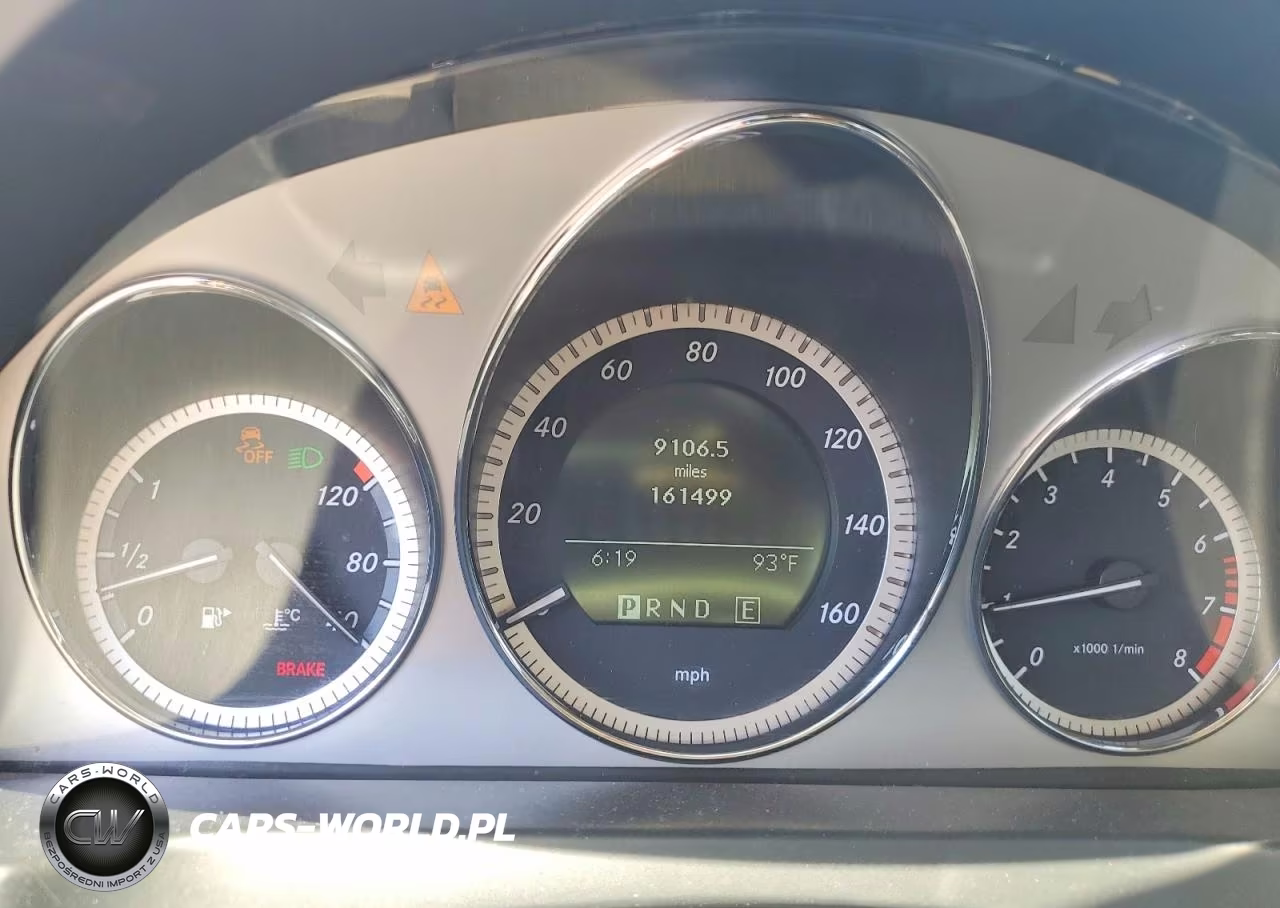 2011 Mercedes-Benz C 300 VIN:WDDGF5EB3BR170541 - 9