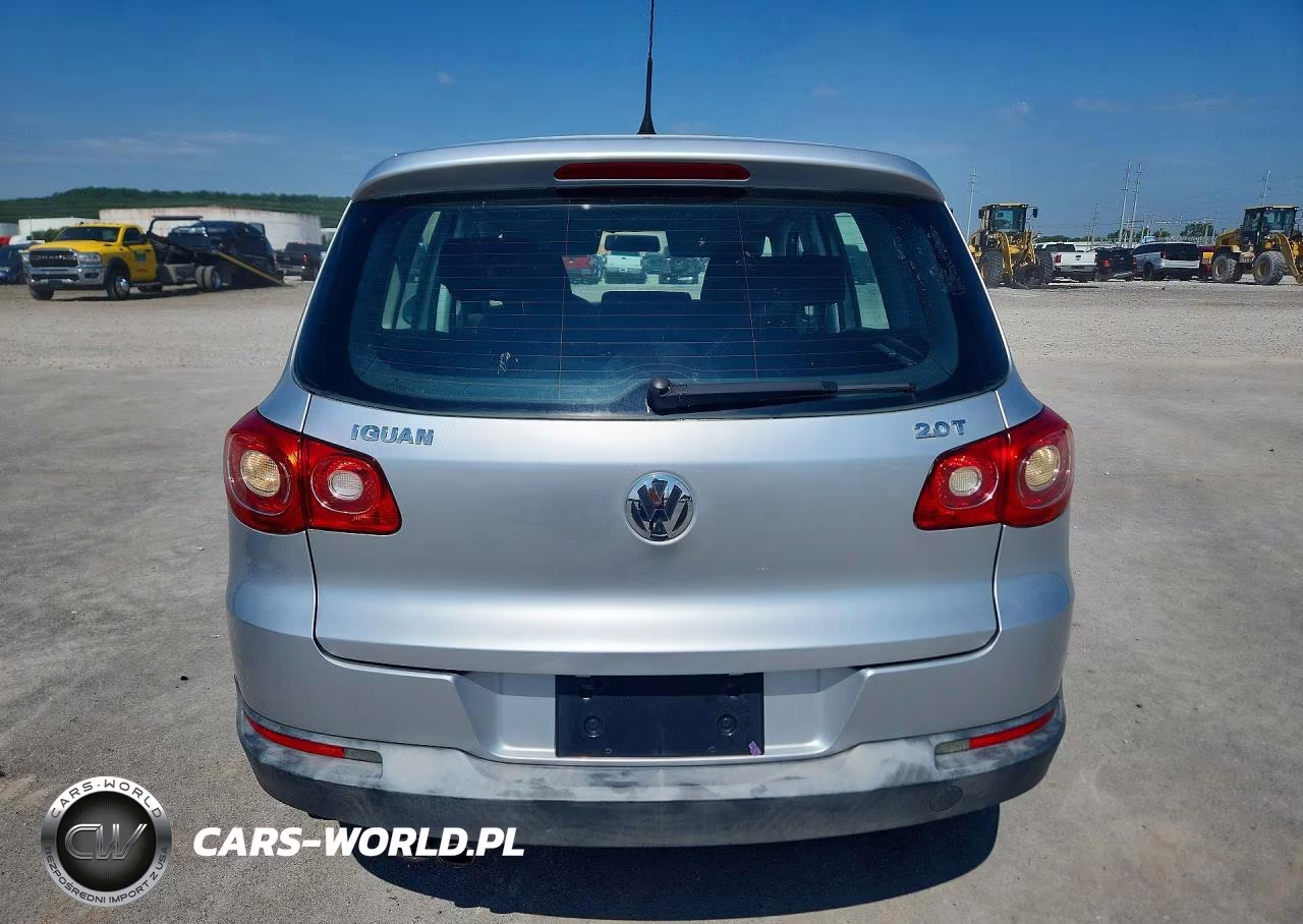 2010 Volkswagen Tiguan S VIN:WVGAV7AX6AW532051 - 6