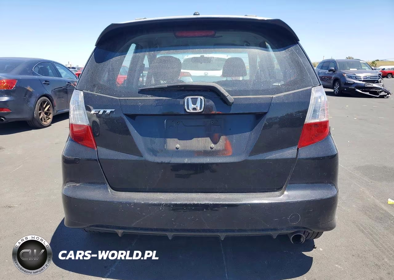 2009 Honda Fit Sport VIN:JHMGE884X9S009035 - 6