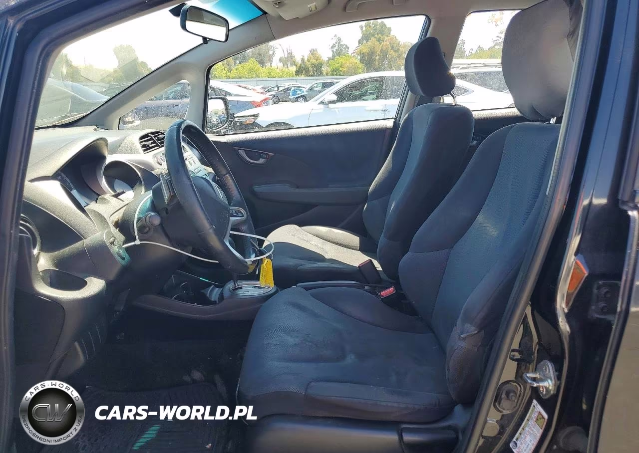 2009 Honda Fit Sport VIN:JHMGE884X9S009035 - 7