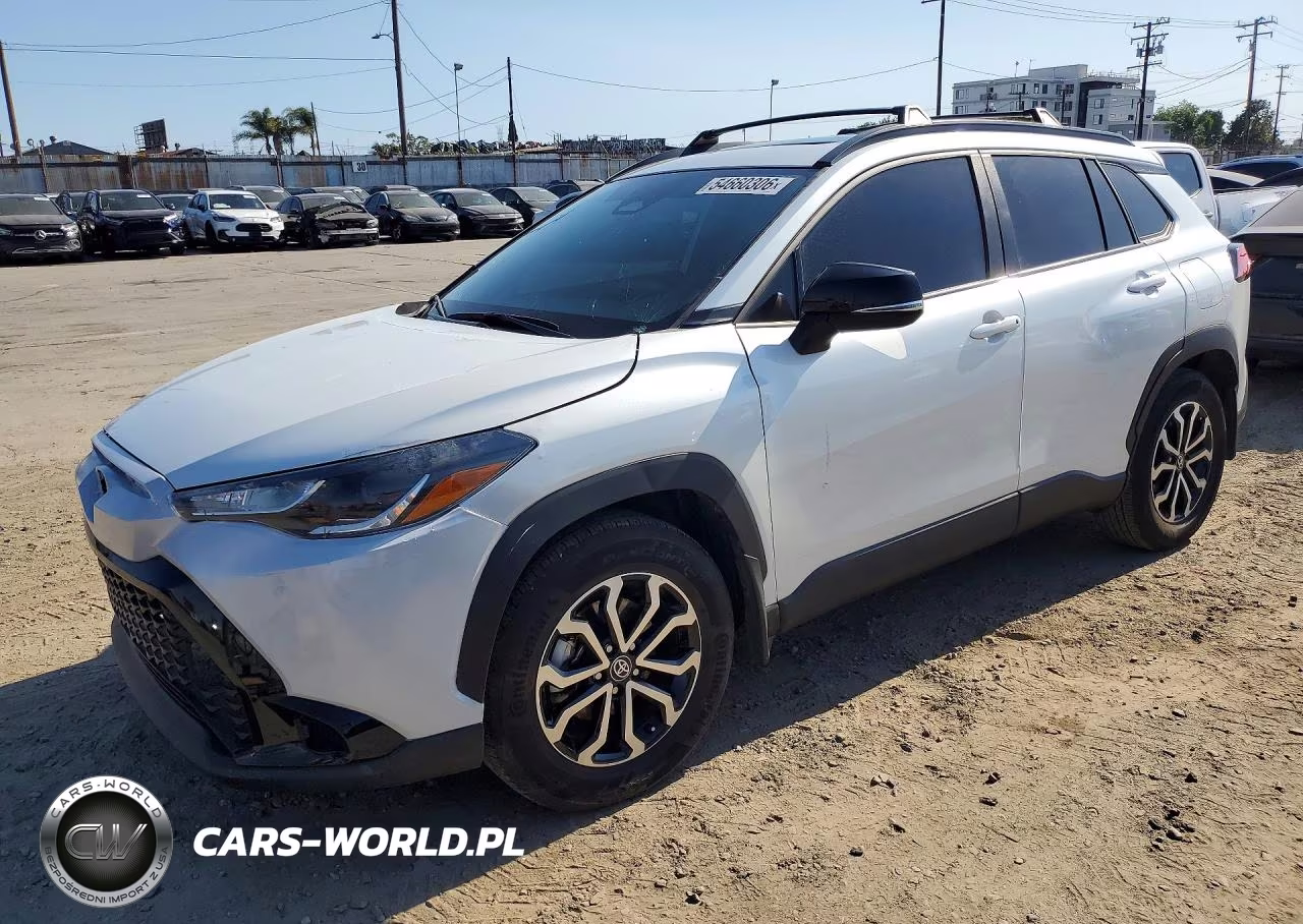 2025 Toyota Corolla Cross Hybrid Se