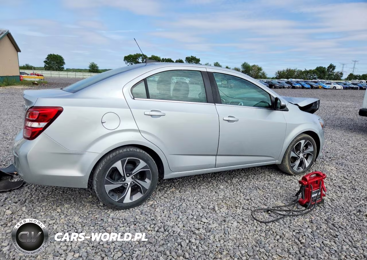 2020 Chevrolet Sonic VIN:1G1JF5SBXL4113149 - 3