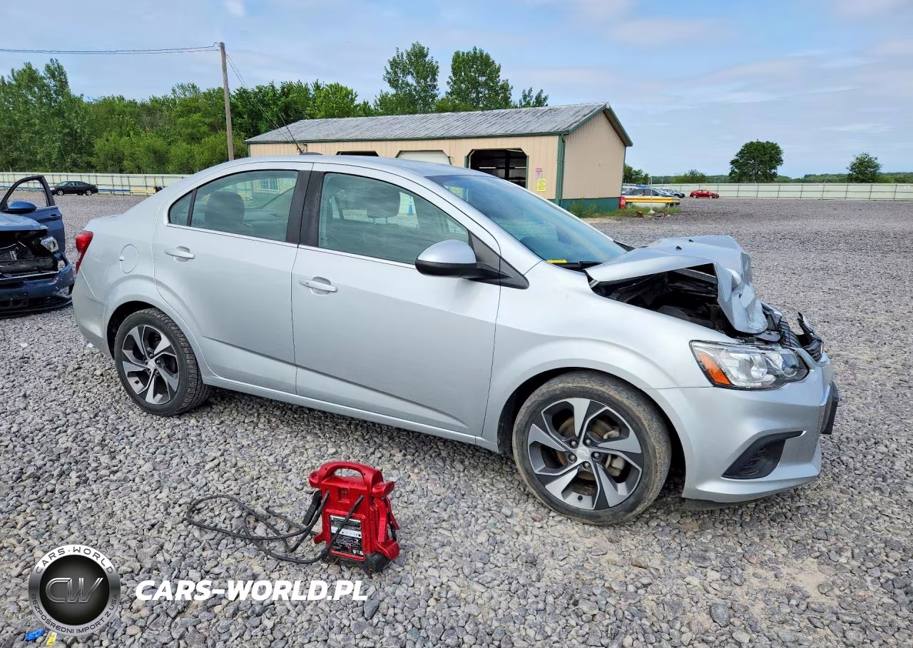 2020 Chevrolet Sonic VIN:1G1JF5SBXL4113149 - 4