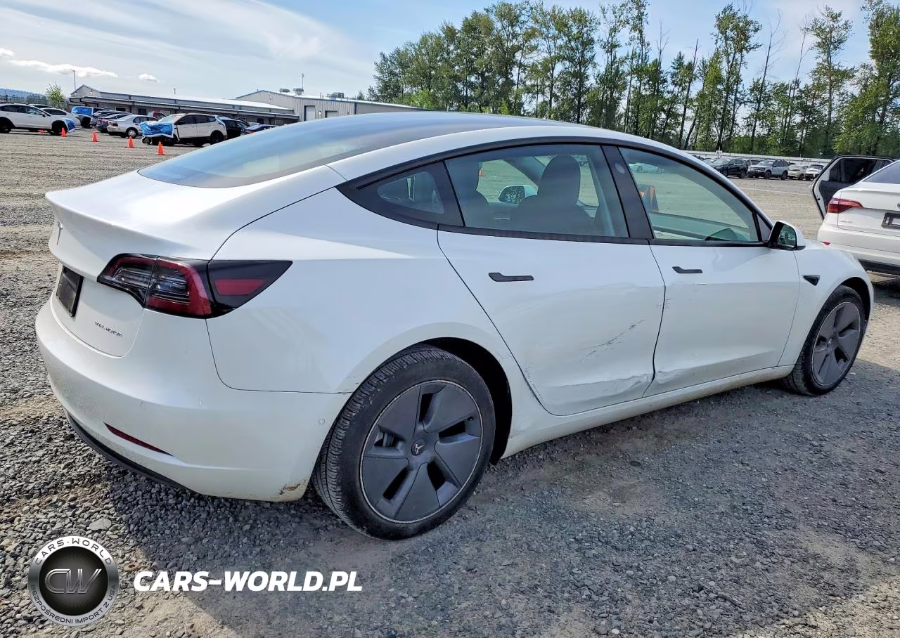2022 Tesla Model 3 VIN:5YJ3E1EB2NF363147 - 3