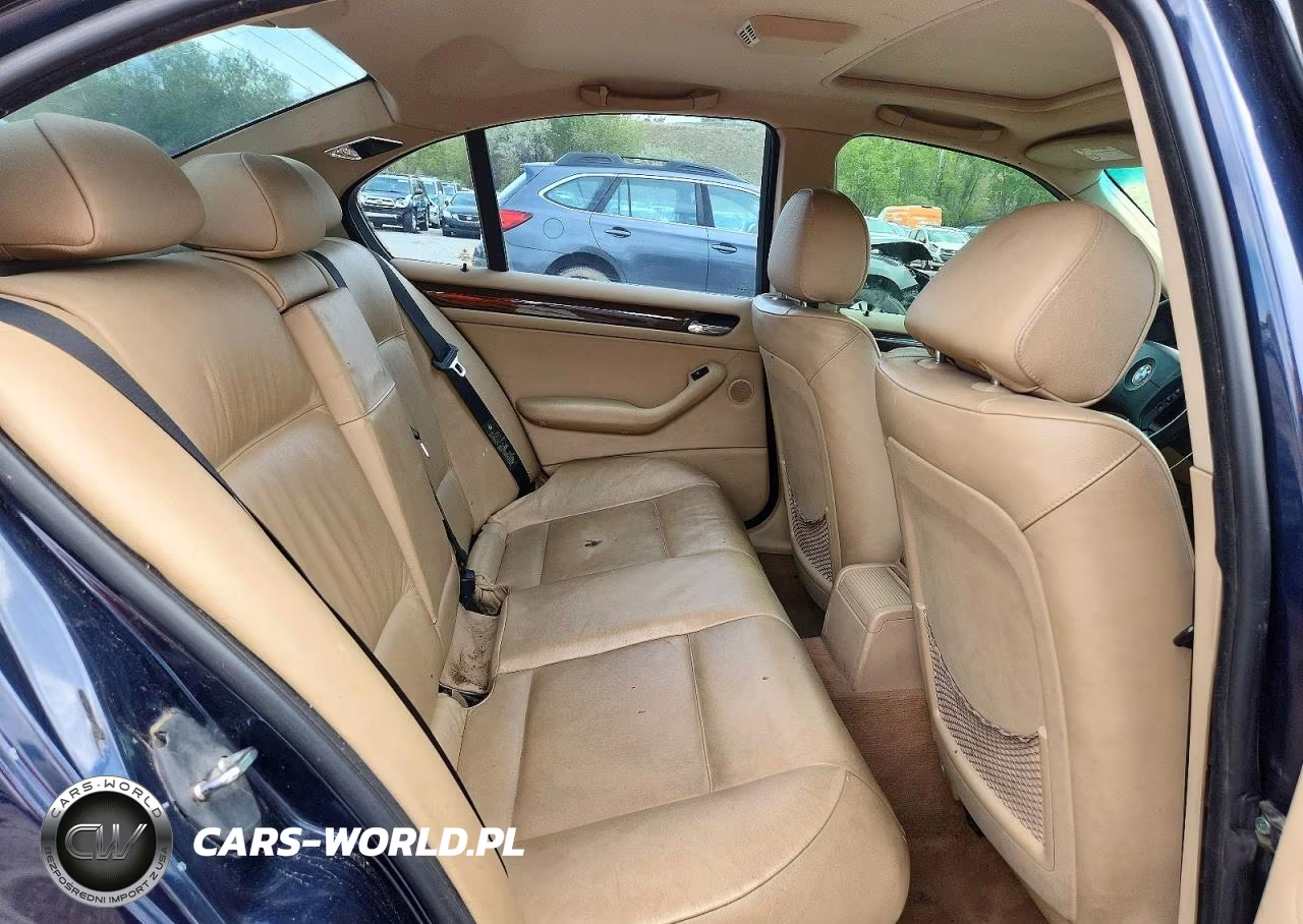 2004 BMW 325 Xi VIN:WBAEU33484PR09673 - 10