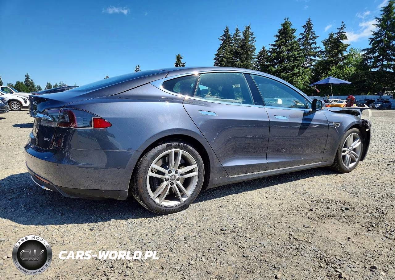 2015 Tesla Model S 85D VIN:5YJSA1H20FFP70307 - 3