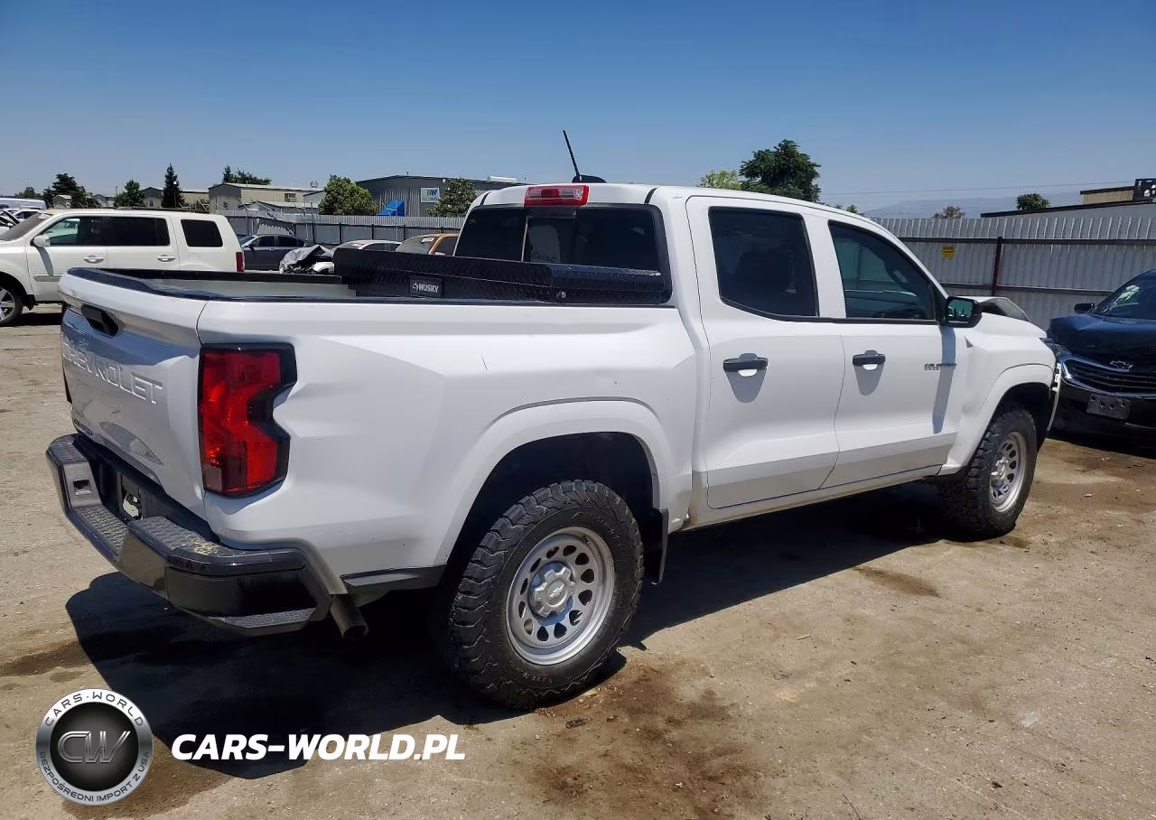 2024 Chevrolet Colorado VIN:1GCGSBEC8R1173392 - 3