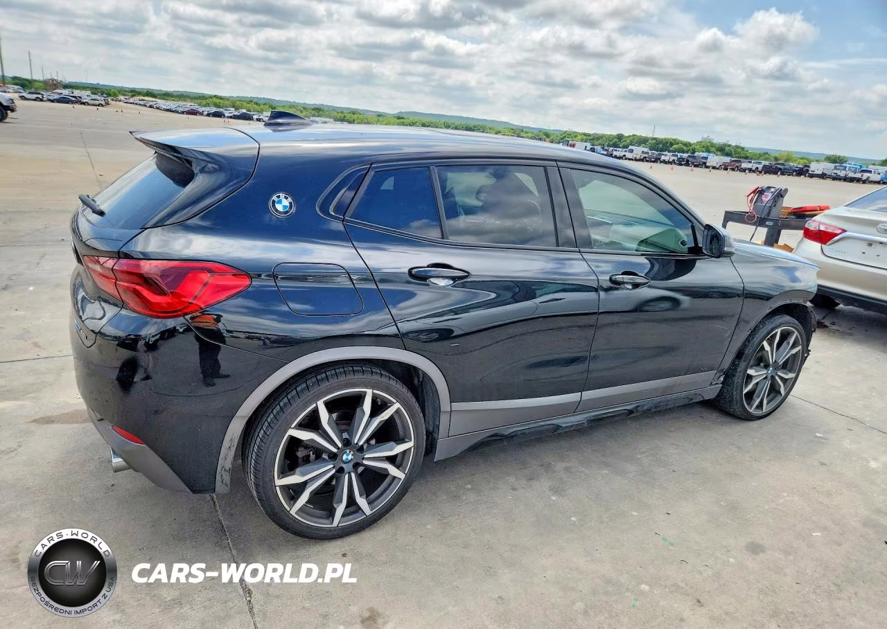 2018 BMW X2 Sdrive28I VIN:WBXYJ3C30JEJ82300 - 3