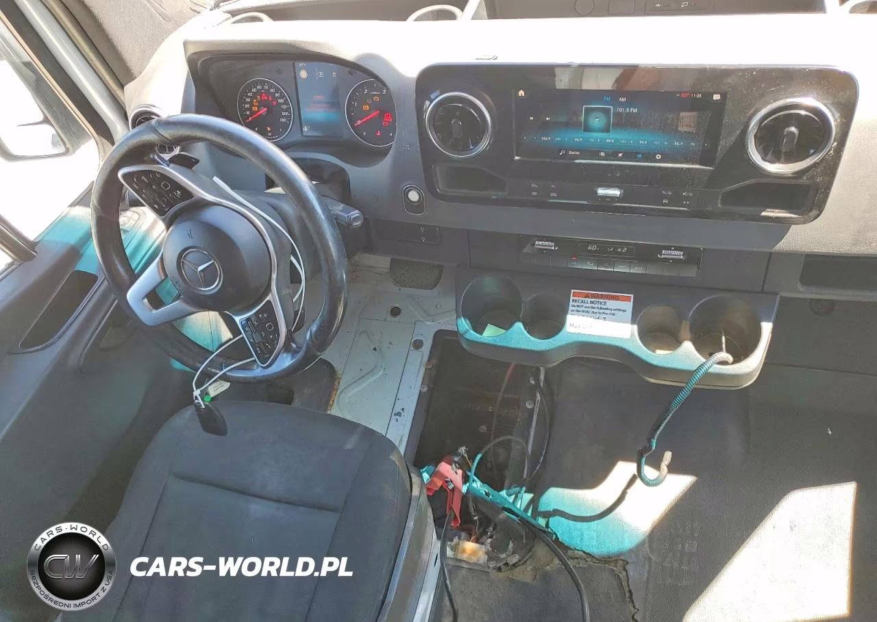 2019 Mercedes-Benz Sprinter 2500 VIN:WD3PF1CDXKP049468 - 8