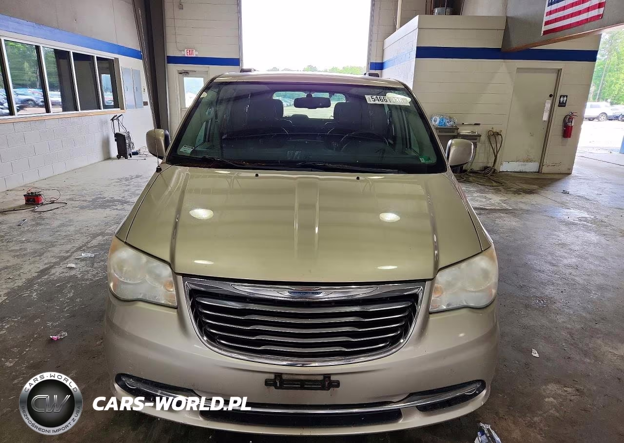 2013 Chrysler Town & Country Touring VIN:2C4RC1BG2DR669977 - 5