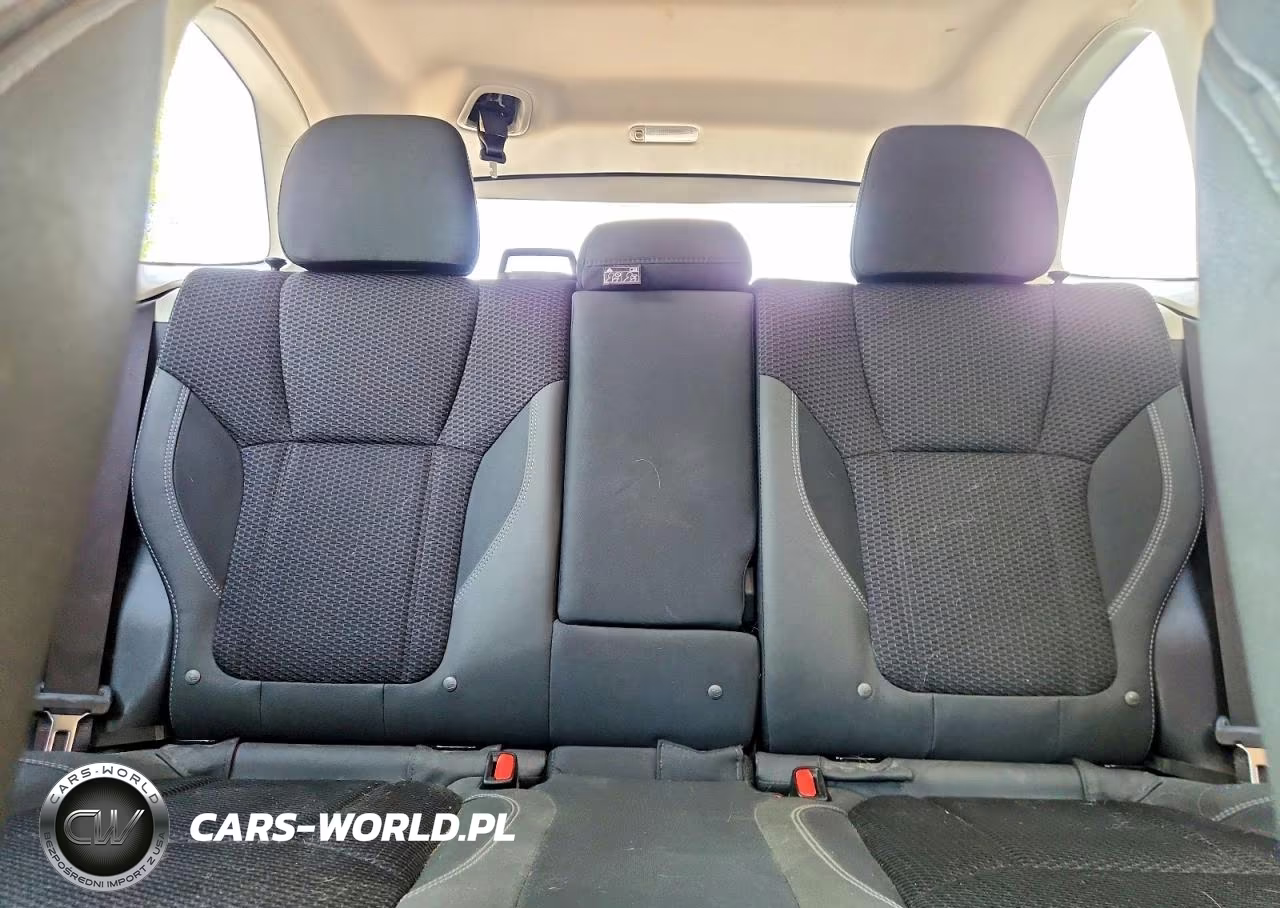 2019 Subaru Forester Premium VIN:JF2SKAGCXKH422209 - 10