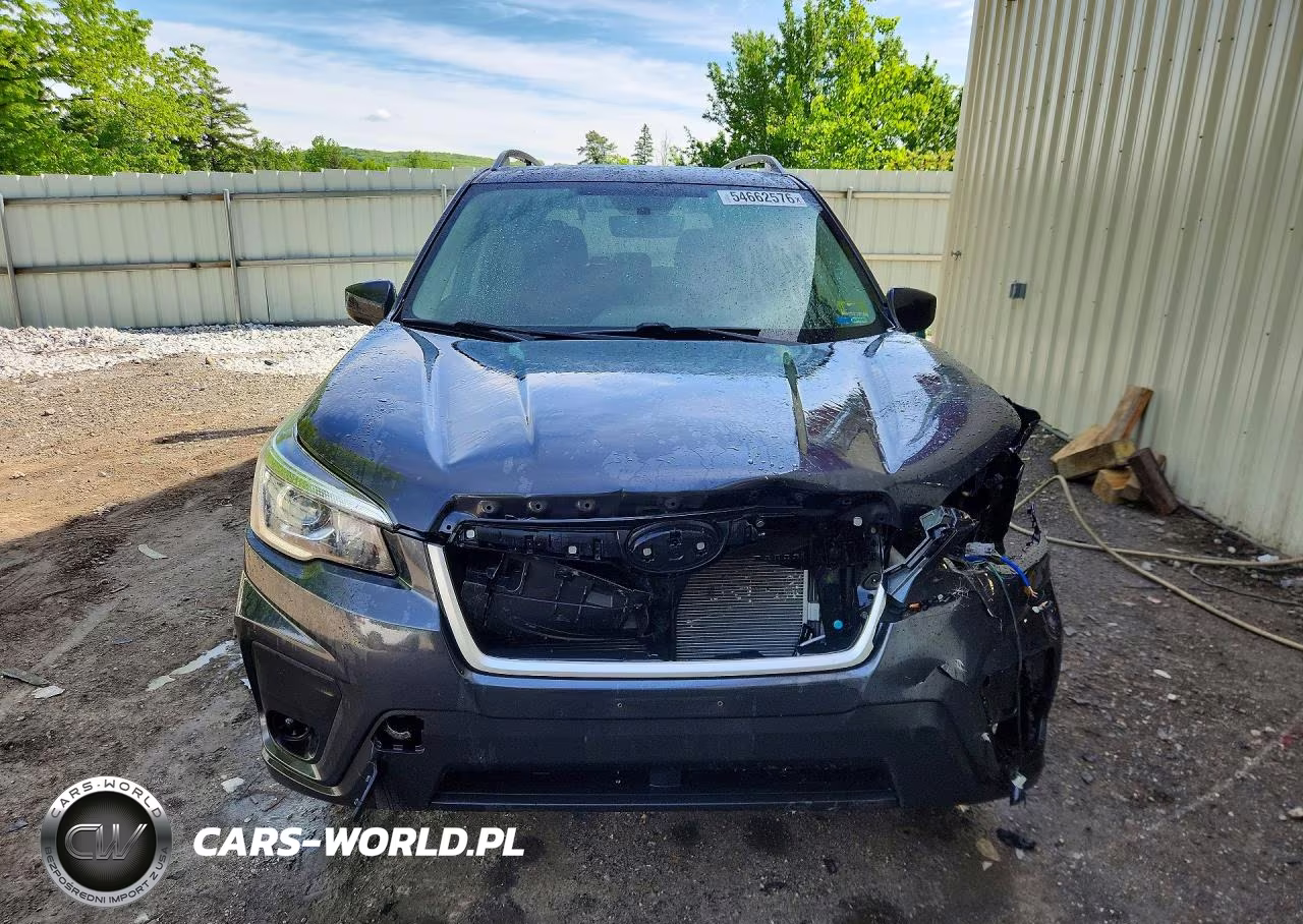 2019 Subaru Forester Premium VIN:JF2SKAGCXKH422209 - 5